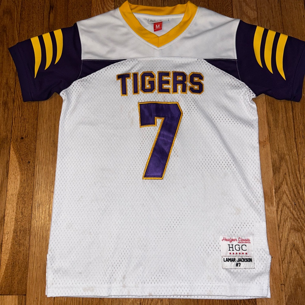 Nostalgia Yellow and White Classic Tee